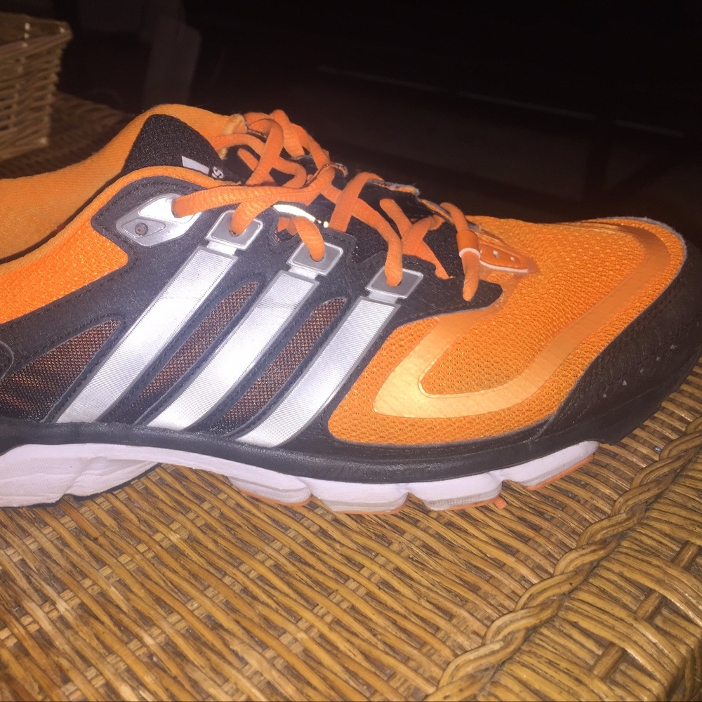 Adidas Response Cushion 22 sneakers